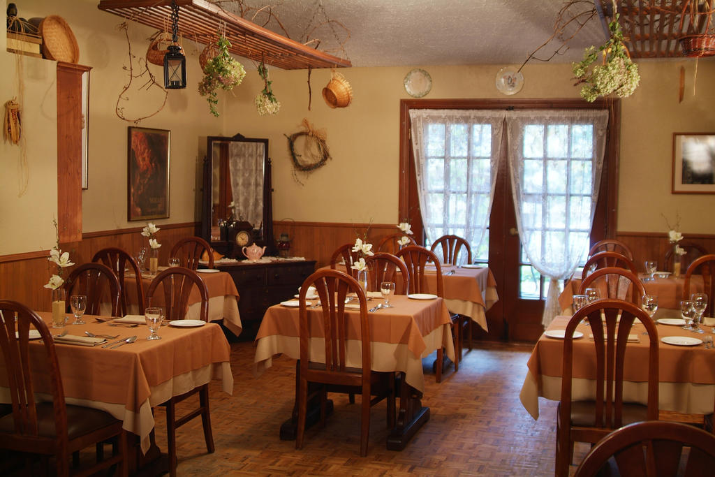 Auberge Le Flores GrandʼMère Esterno foto