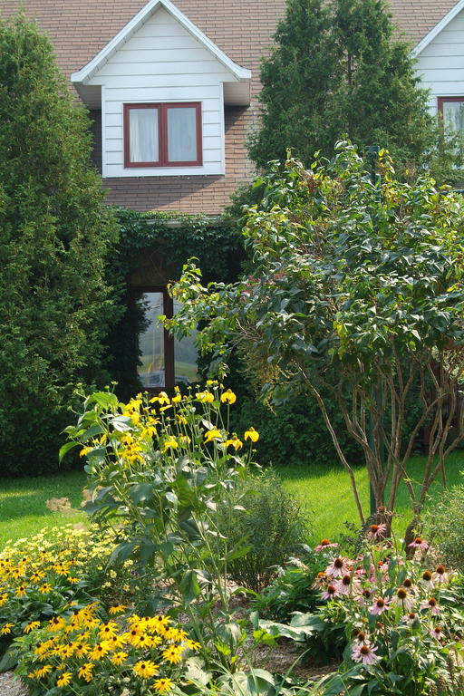 Auberge Le Flores GrandʼMère Esterno foto